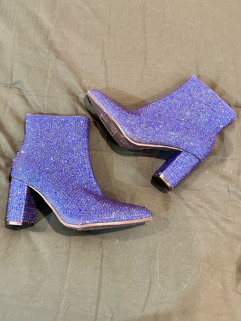 Womenās Sparkle Block Heel Ankle Boots - Royal Blue